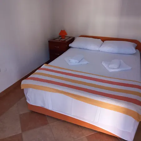Studios Tonina Apartment