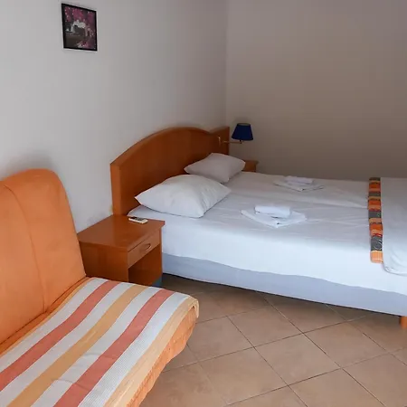 Apartment Studios Tonina