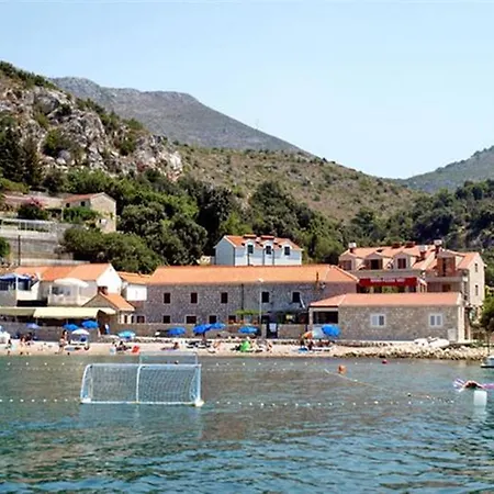 Tonina アパート *