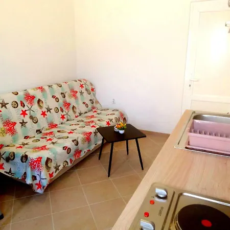 Apartment Studios Tonina